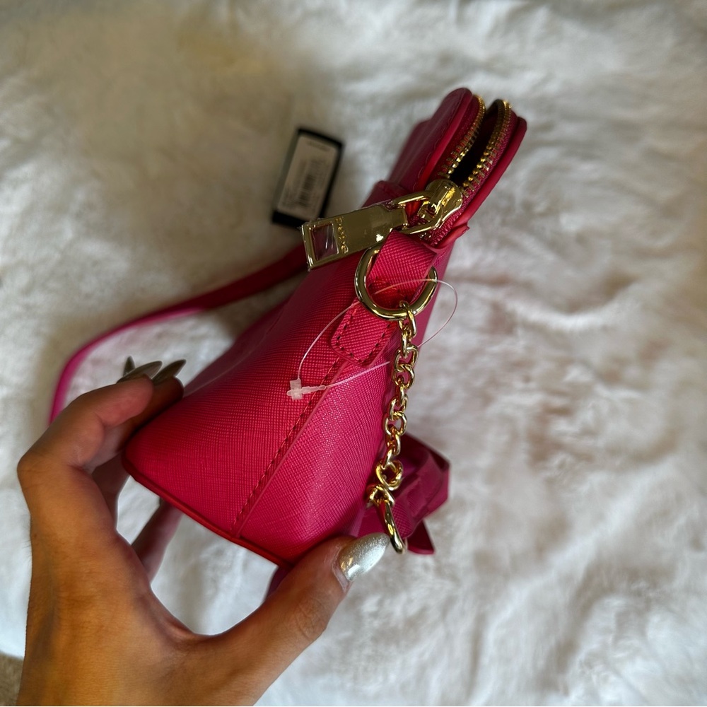 NEW BEBE “Polly” Dome-Shaped Crossbody BARBIE BRIGHT RASPBERRY PINK - Picture 11 of 17
